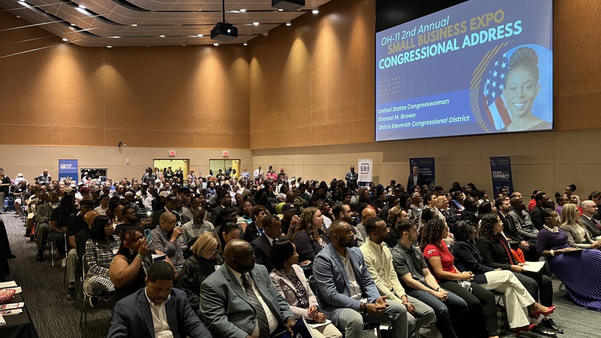 expo crowd